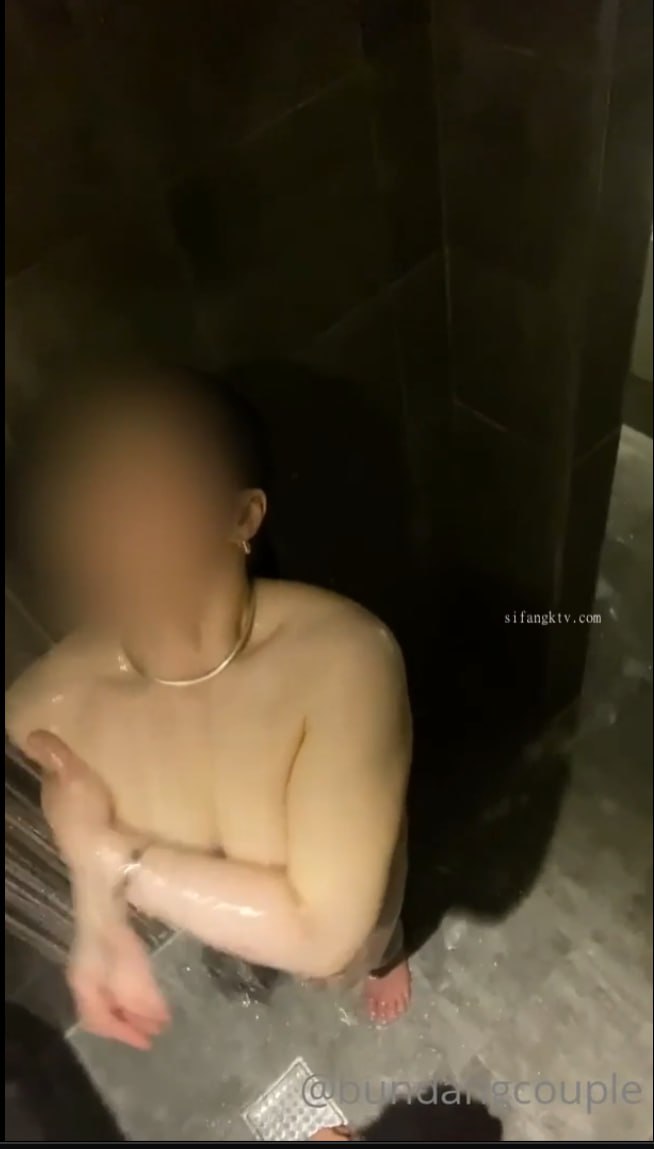 HUNTB-644 もう挿っちゃってます！開始0秒で即FUCK！シェアハウスに入居したら巨乳女子大生ばかりで男は
